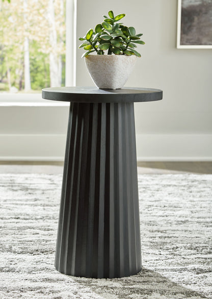Ceilby - Accent Table by Ashley – view 5