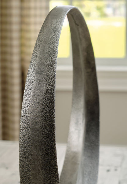 Ryandale - Sculpture by Ashley – view 3