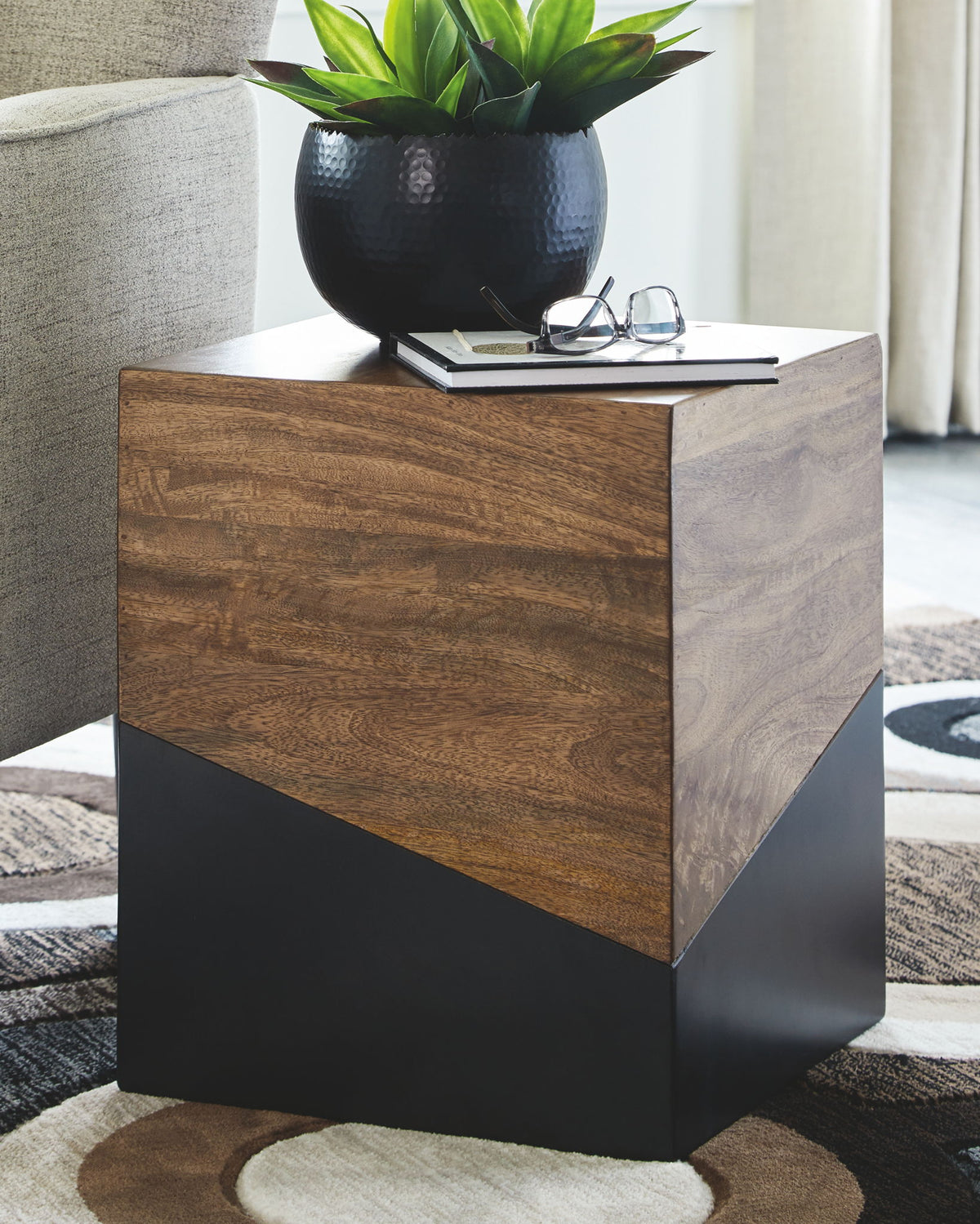 Trailbend - Accent Table - Brown / Gunmetal by Ashley – view 4