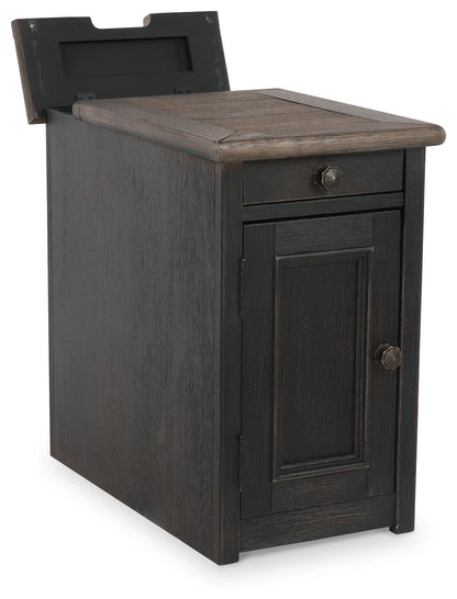 Tyler Creek - Chair Side End Table - Grayish Brown / Black by Ashley – view 2