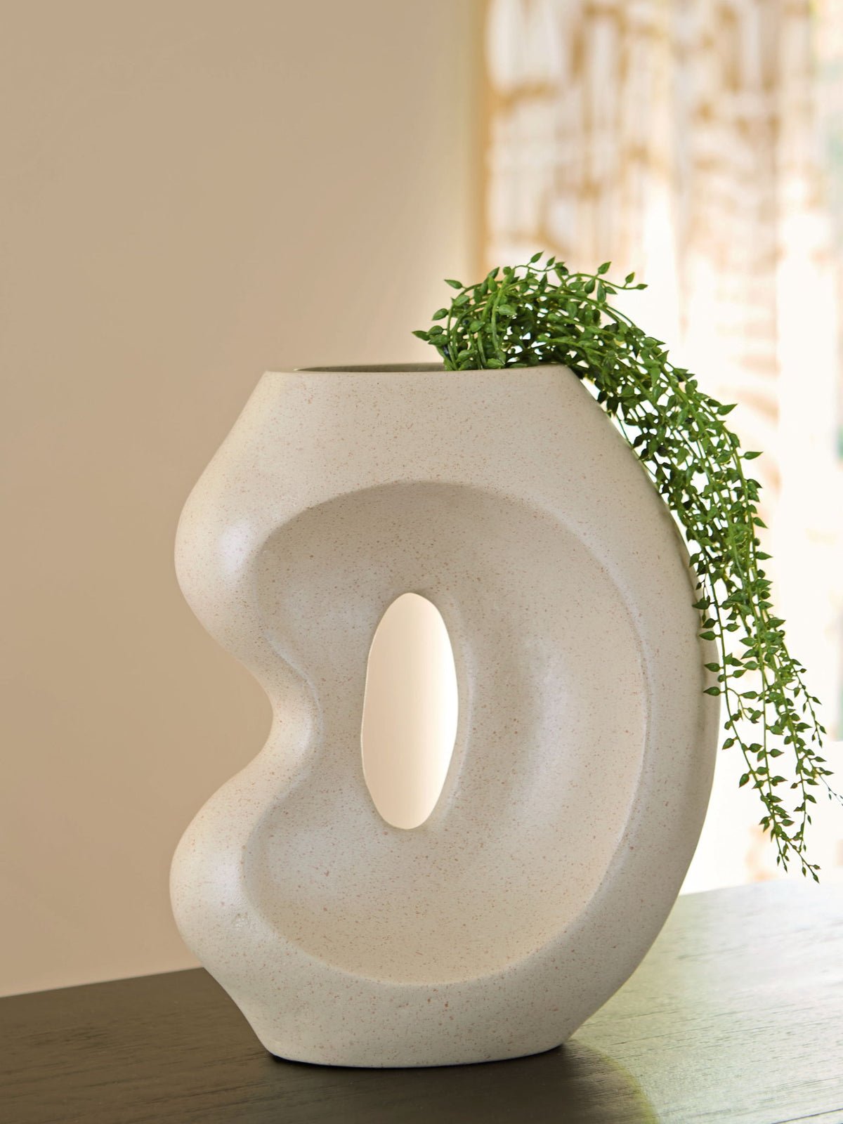 Odion - Vase by Ashley – view 7