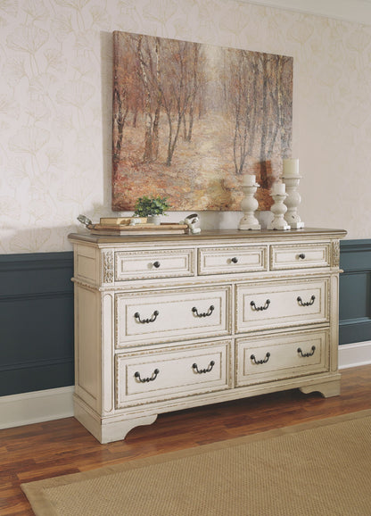 Realyn - Panel Bedroom Set by Ashley – view 4