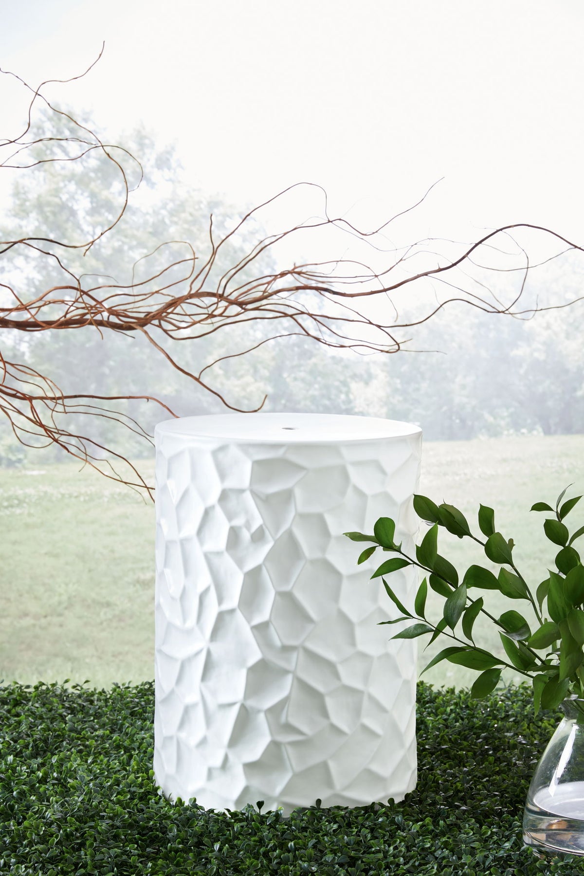 Jungrove - Indoor/Outdoor Stool - White by Ashley – view 4