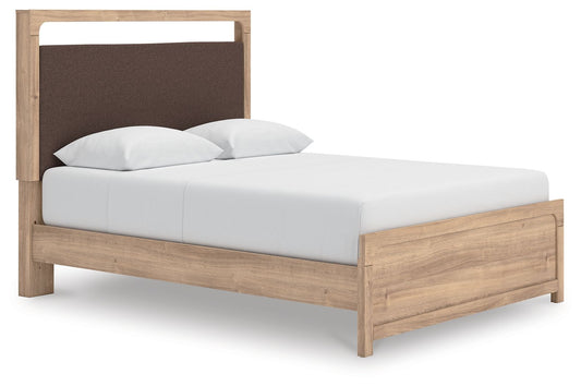 Kinlanni - Upholstered Platform Bed by Ashley – Platform Beds