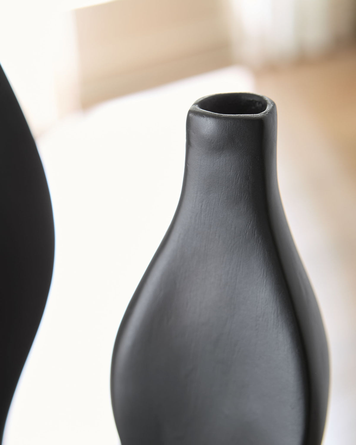 Judsen - Vase by Ashley – view 7