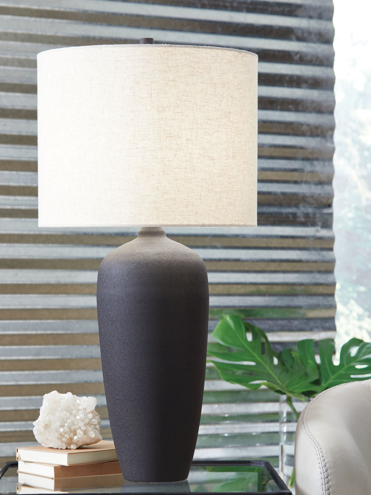 Ryenburg - Metal Table Lamp - Black by Ashley – view 4