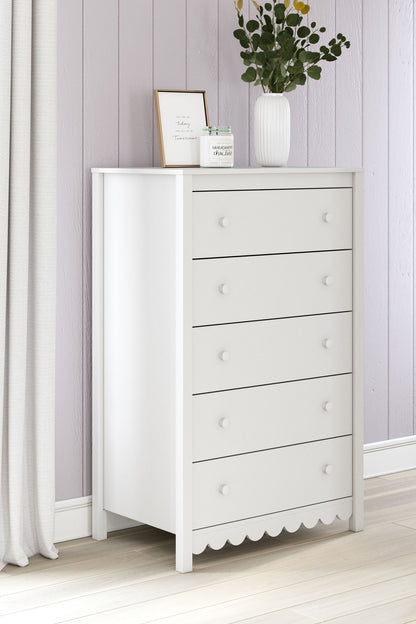 Hallityn - Five Drawer Chest - White by Ashley – view 3