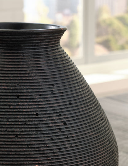 Hannela - Vase by Ashley – view 12