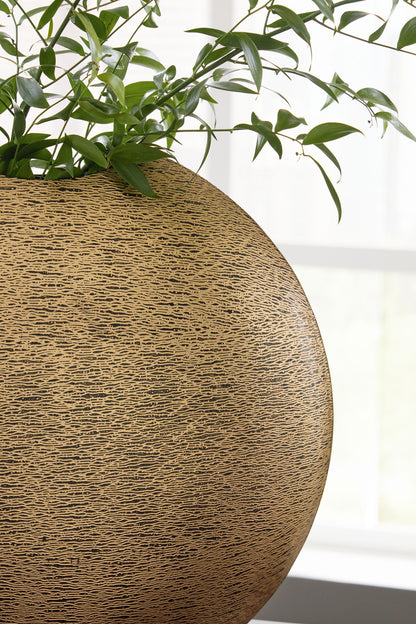 Iansboro - Vase by Ashley – view 8