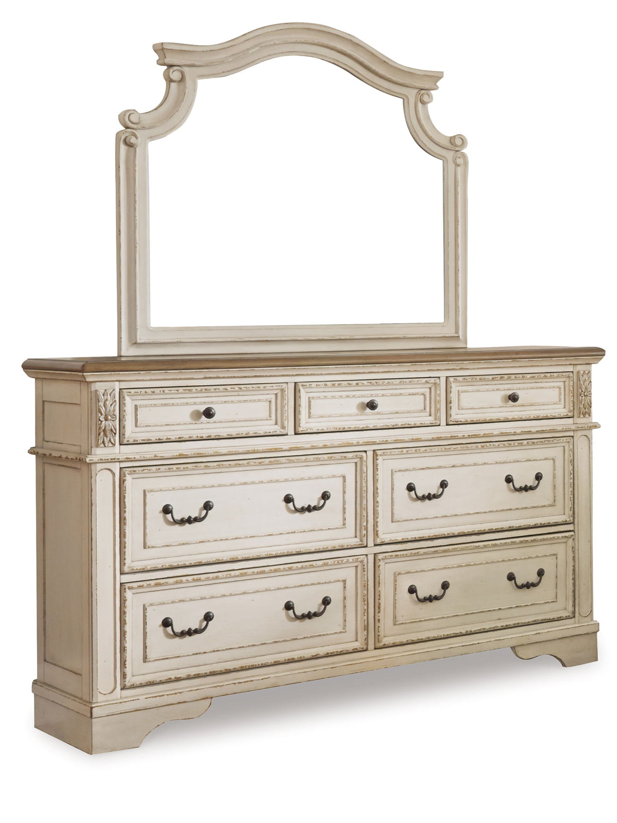 Realyn - Dresser by Ashley – view 4