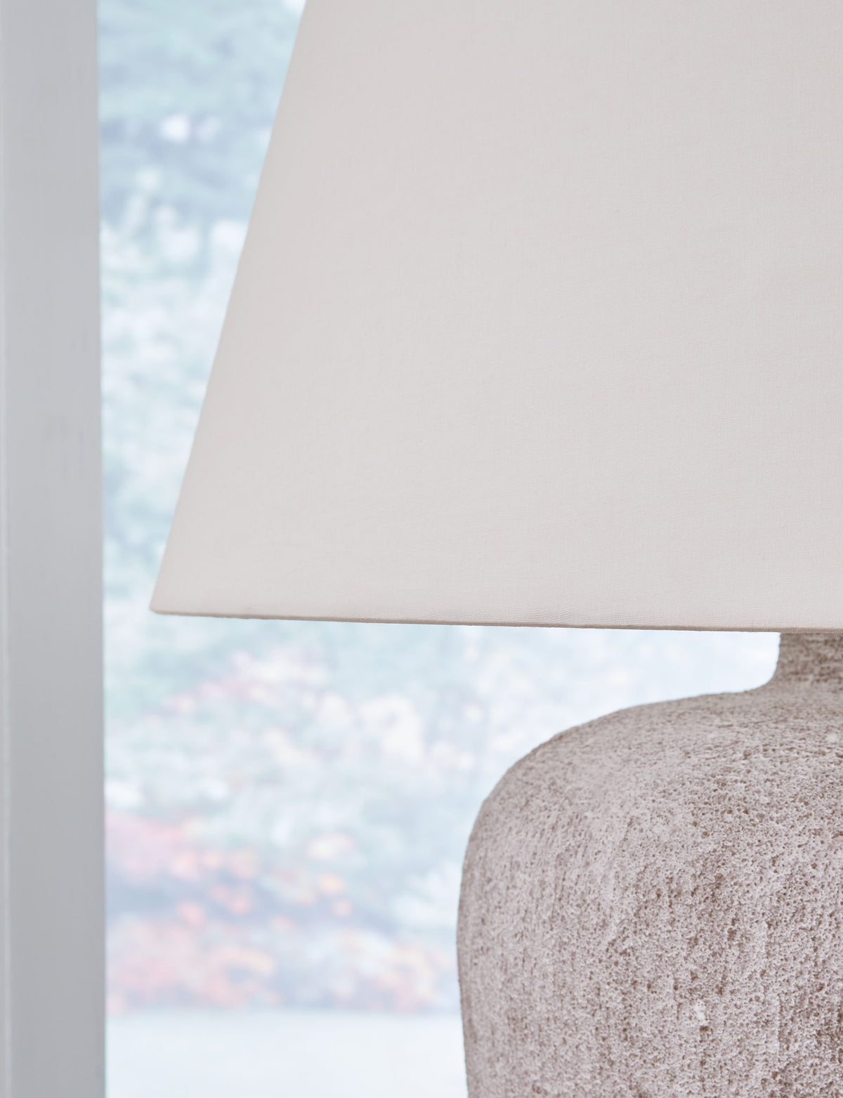 Danry - Metal Table Lamp - Distressed Cream by Ashley – view 4