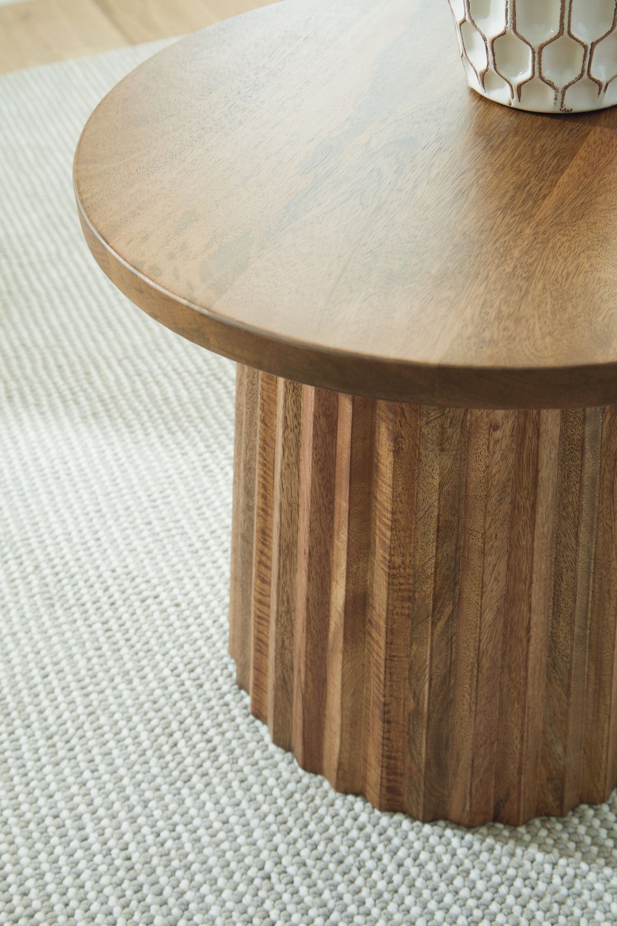 Ceilby - Accent Table by Ashley – view 8